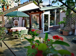 Cozy apartment with Garden Terrace